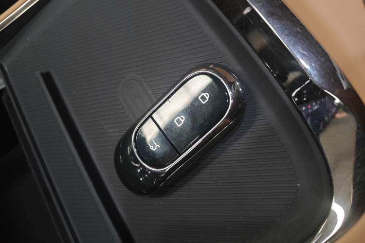 Used Leapmotor C11 2024 All-Electric 580 Luxury Edition Vehicle Key