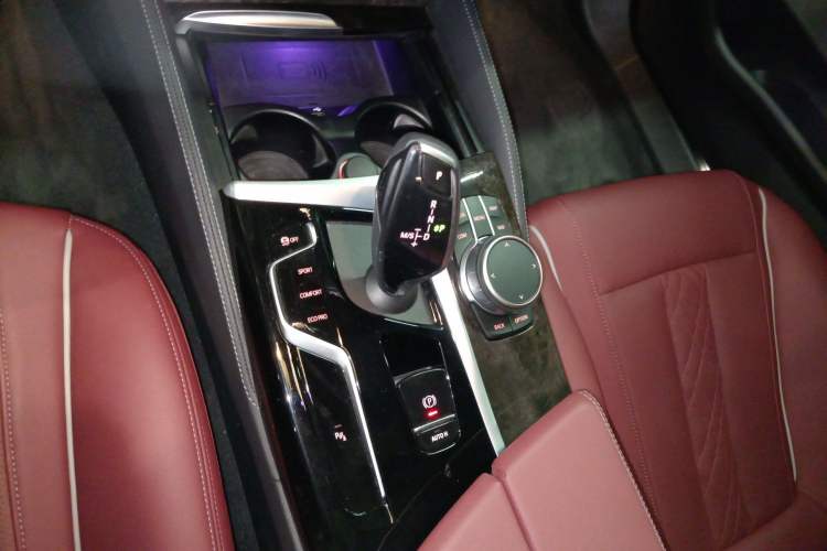 Used BMW 5 Series 2022 Restyled 525Li M Sport Package Gear Lever