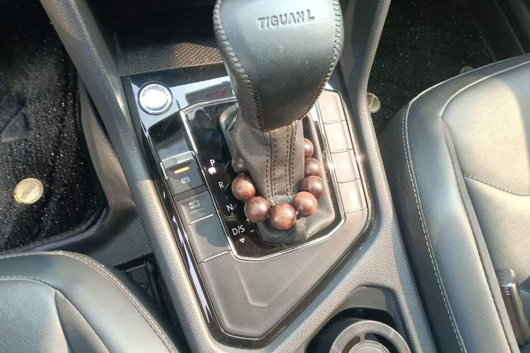 Used Volkswagen Tiguan L 2019 330TSI Automatic Two-Wheel Drive Smart Luxury Version China VI Standard Gear Lever