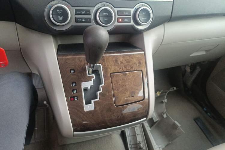 Used Mazda Mazda 8 2013 2.5L Elite Edition
