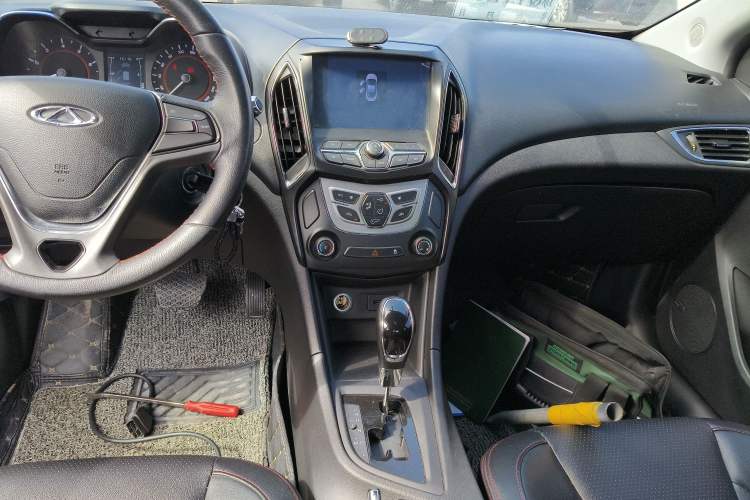 Used Chery Arrizo 5 2016 1.5L CVT Trendsetting Edition Audio And AC Panel