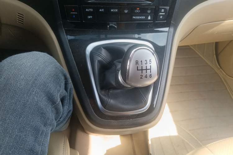 Used Haval H6 2012 1.5T Manual Two-Wheel Drive Elite Model Gear Lever