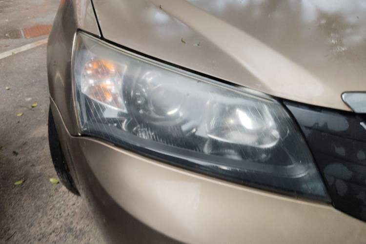 Used Geely Auto Classic Emgrand 2013 Sedan 1.8L Manual Elite Model