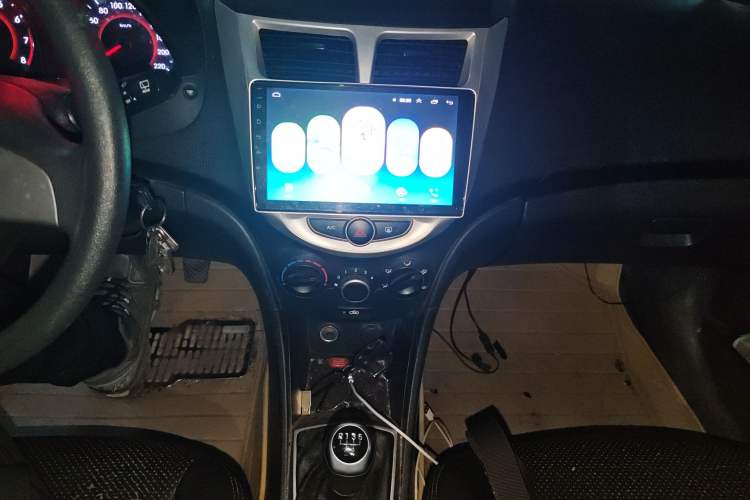 Used Hyundai Verna Ray 2014 1.4L Manual GLX Audio And AC Panel