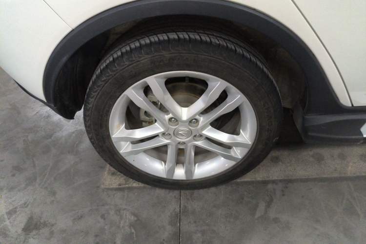 Used CHANGAN CS35 2014 1.6L Manual Luxury Model China IV Standard Right Rear Wheel Hub