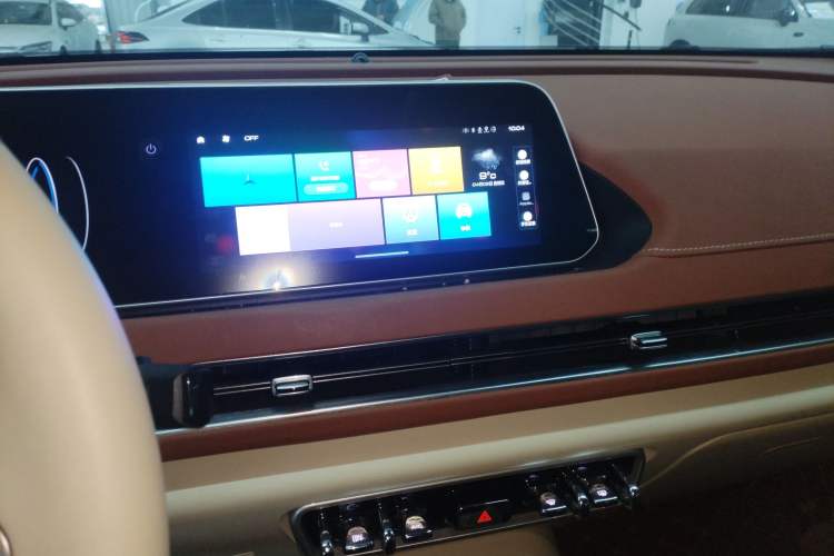 Used ORA Good Cat 2022 Morandi Edition 400km Standard Range Luxury Version Lithium Iron Phosphate Audio And AC Panel