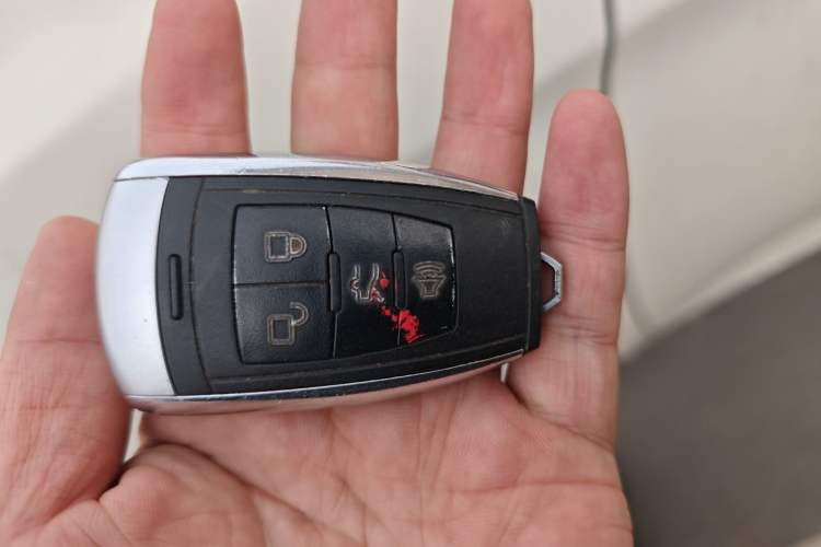 Used BAIC Weiwang S50 2016 1.5T Manual Lede Premium Edition
