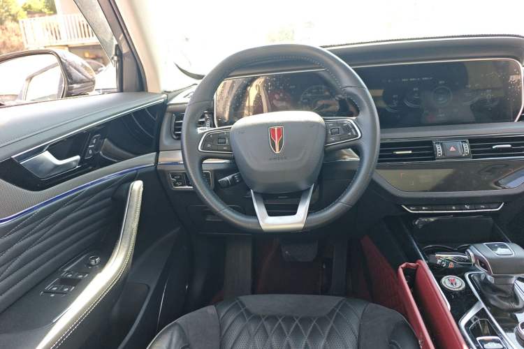 Used Hongqi HS5 2022 Facelifted Version 2.0T Smart Connect Flagship All-Wheel-Drive Edition Steering Wheel