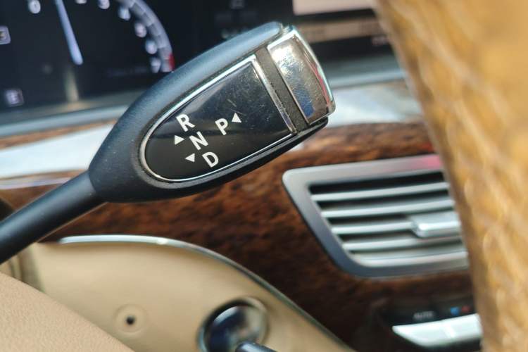 Used Mercedes-Benz S-Class 2012 S 300 L Prestige Grand Edition Gear Lever