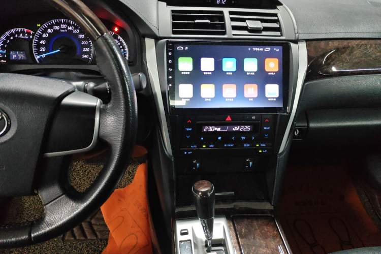 Used Toyota Camry 2015 2.0G Premier Edition
