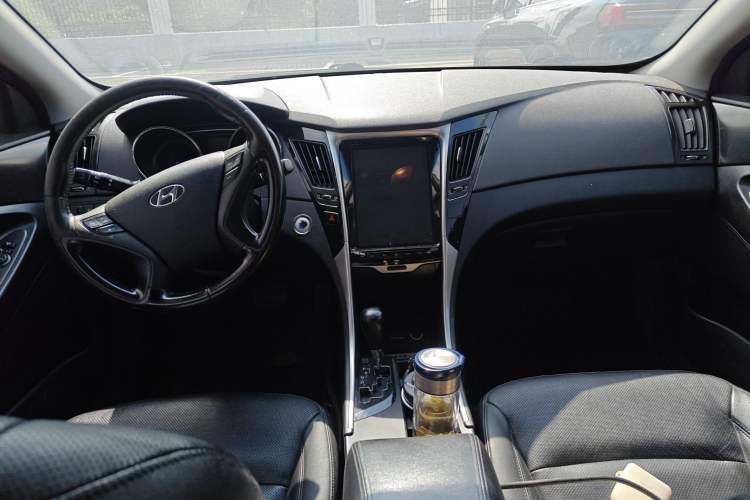 Used Hyundai Sonata 2014 2.0L Automatic Luxury Edition