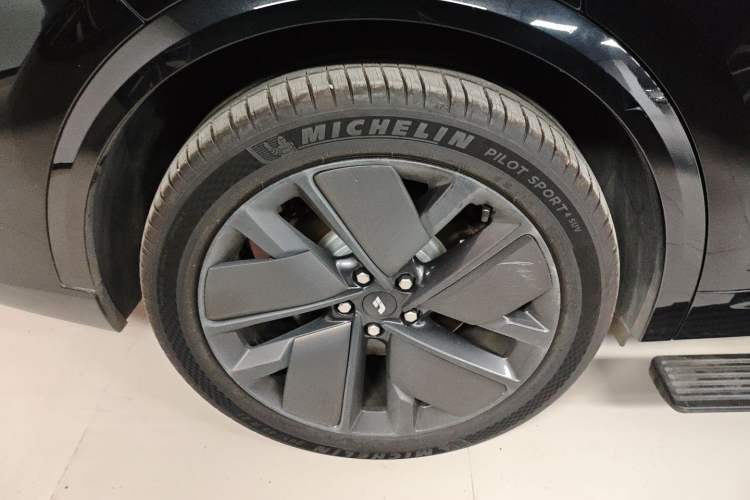 Used Li Auto L9 2025 Ultra Smart Refreshed Edition