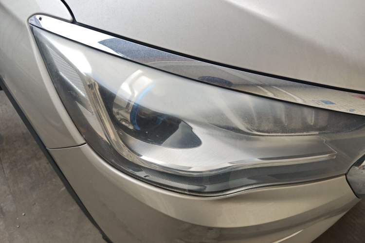 Used JETOUR X90 2019 1.5T Automatic Enjoyment Model 5 Seats China V Emission Standard Right Front Headlight