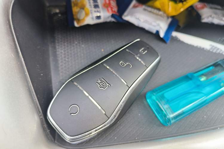 Used BYD Song Pro New Energy 2022 DM-i 110km Flagship Model Vehicle Key