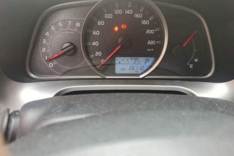 Used Toyota RAV4 2019 2.0L CVT Two-Wheel Drive Luxury Version China VI Standard