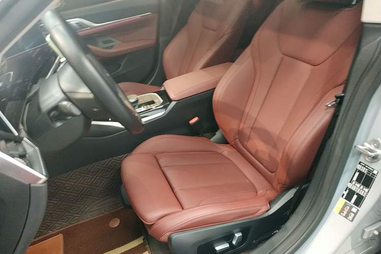 Used BMW i4 2023 eDrive35
