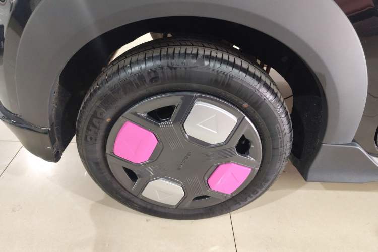 Used Geely Galaxy Panda 2025 210km Panda Kart Right Rear Wheel Hub