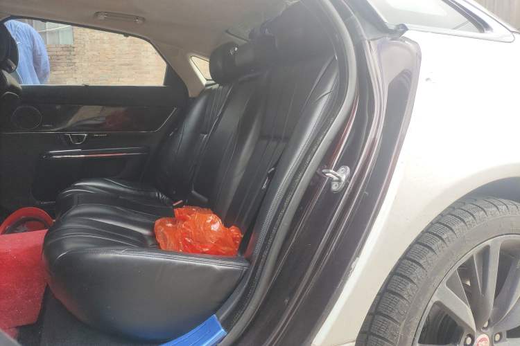 Used Jaguar XJ 2013 XJL 3.0 SC Panoramic Business Edition
