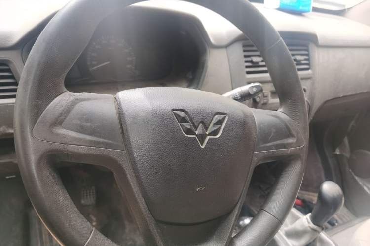 Used Wuling Rongguang 2014 1.5L S Base Version Steering Wheel