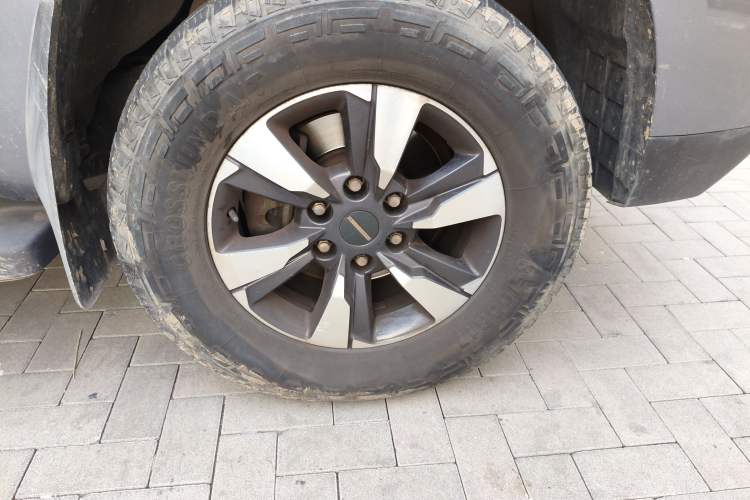 Used CHANGAN KAICHENG F70 2021 2.4T Gasoline Automatic 4x4 Luxury Version Standard Wheelbase 4K22D4T Right Front Wheel Hub