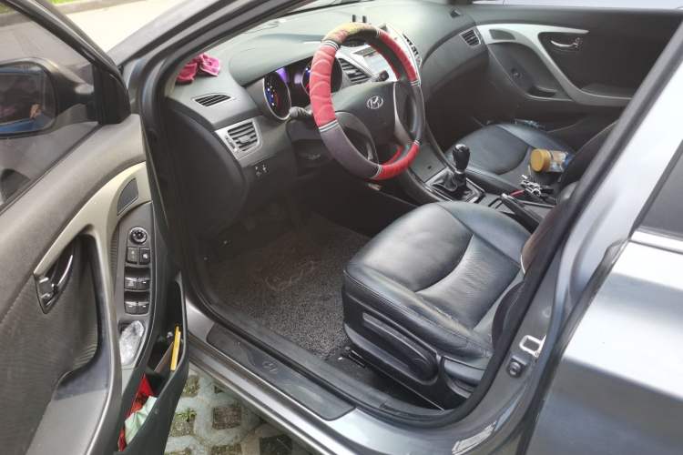 Used Hyundai Elantra (5th Generation / Langdong) 2012 1.6L Manual Leading Model Driver Seat