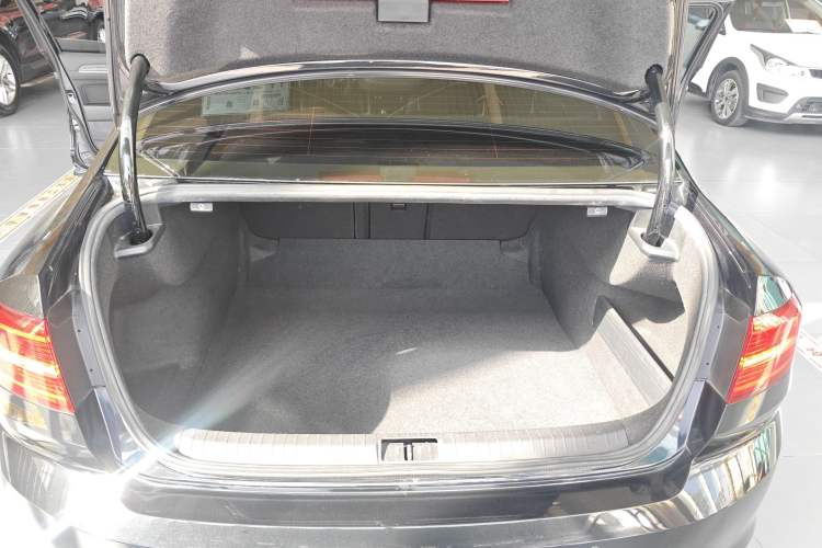 Used Volkswagen Magotan 2019 330TSI DSG Luxury Version China VI Standard
