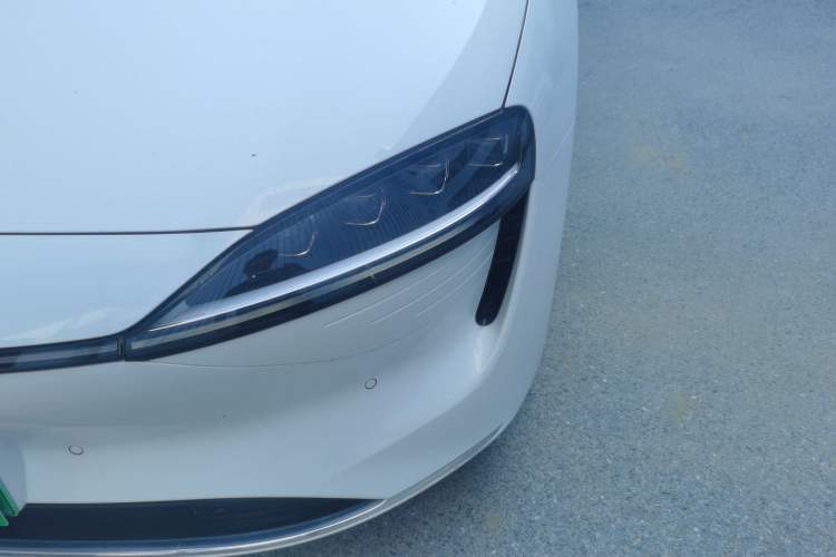 Used Hima Luxeed S7 2025 855 km Max