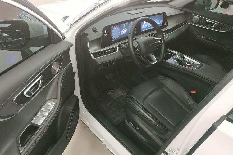 Used Chery Tiggo 8 PLUS 2024 Champion Edition 290TGDI DCT Hao Yue Version 5 Seats