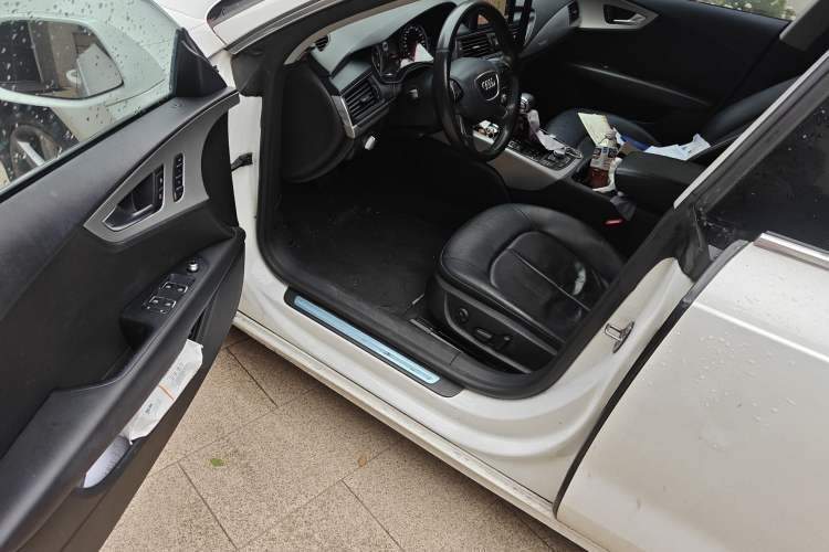 Used Audi A7 2013 35 FSI quattro Ambition Edition Driver Seat