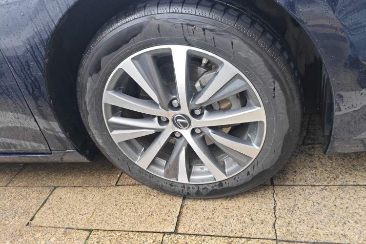 Used Lexus ES 2020 200 Excellence Edition