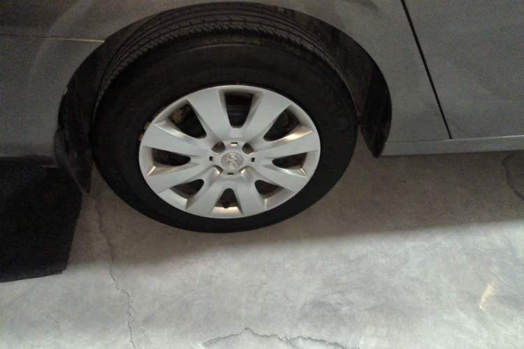 Used Peugeot 301 2014 1.6L Manual Comfort Edition
