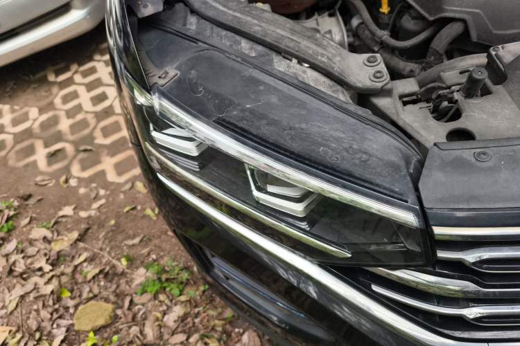 Used Volkswagen Tayron 2020 330TSI Two-Wheel Drive Luxury Smart Connectivity Version Right Front Headlight