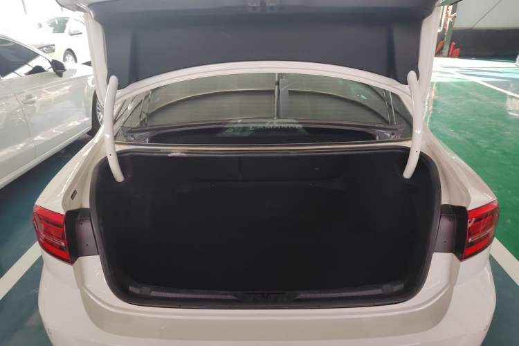 Used Volkswagen Lamando 2019 280TSI DSG Comfort Edition China VI standard
