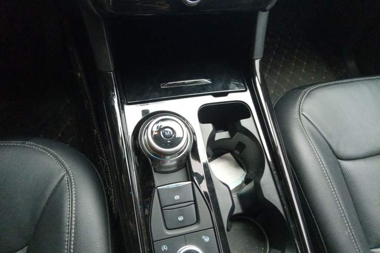 Used Ford Explorer 2020 EcoBoost 285 4x4 Titanium Edition 7-Seater
