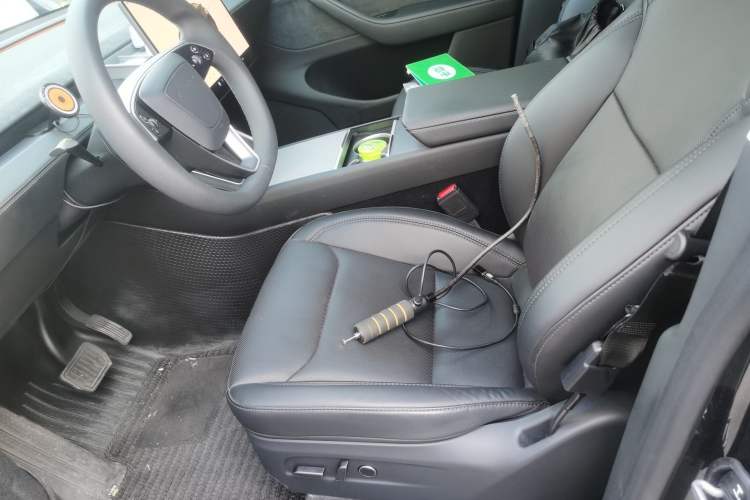 Used Tesla Model Y 2025 Long-Range All-Wheel Drive First Edition
