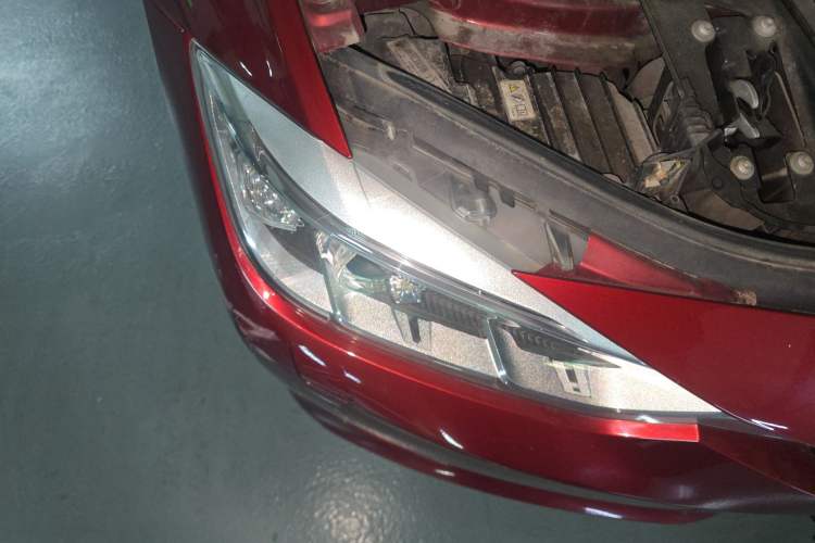 Used BMW 3 Series 2015 320Li Luxury Design Package Premium Edition Right Front Headlight