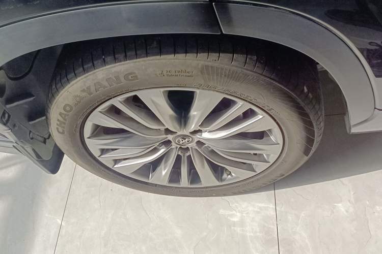 Used Toyota Highlander 2022 Dual-Engine 2.5L Two-Wheel Drive Prestige Edition 7-Seater Exterior 5