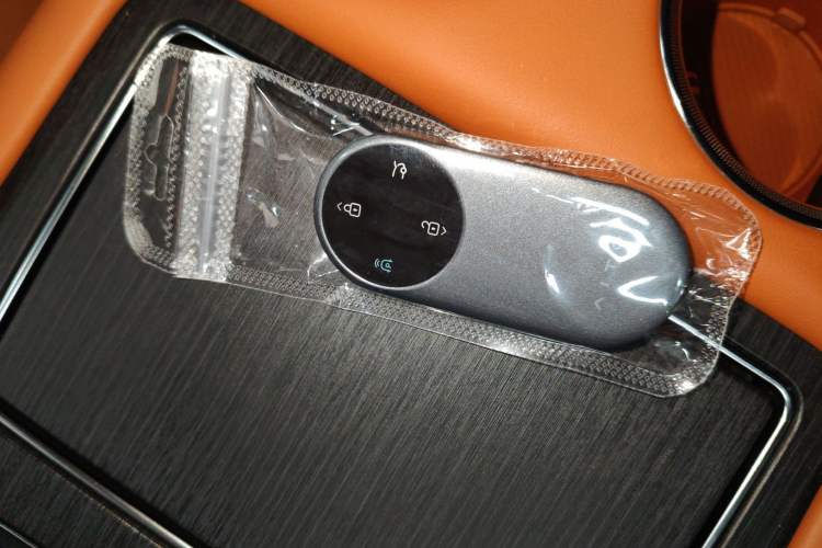 Used Hima AITO M8 2025 Extended-Range Max Version 37 kWh 5-Seater