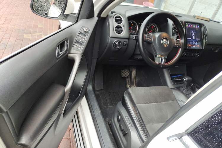 Used Volkswagen Tiguan 2010 2.0 TSI Automatic All-Wheel Drive Flagship Edition