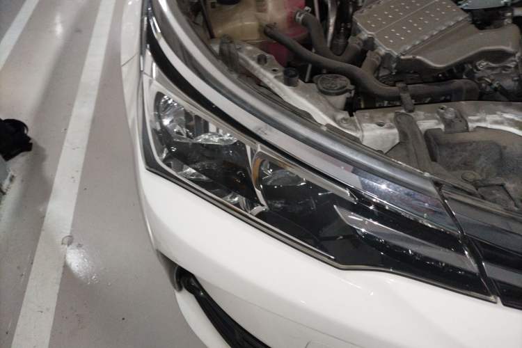 Used Toyota Corolla 2018 1.2T S-CVT GL Smart Enjoyment Version Right Front Headlight