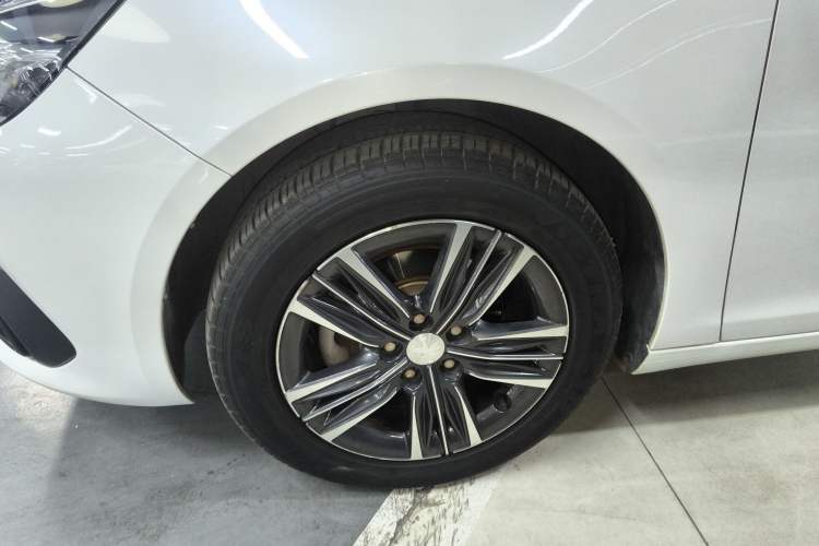 Used Peugeot 308 2018 1.6L Automatic Luxury Edition
