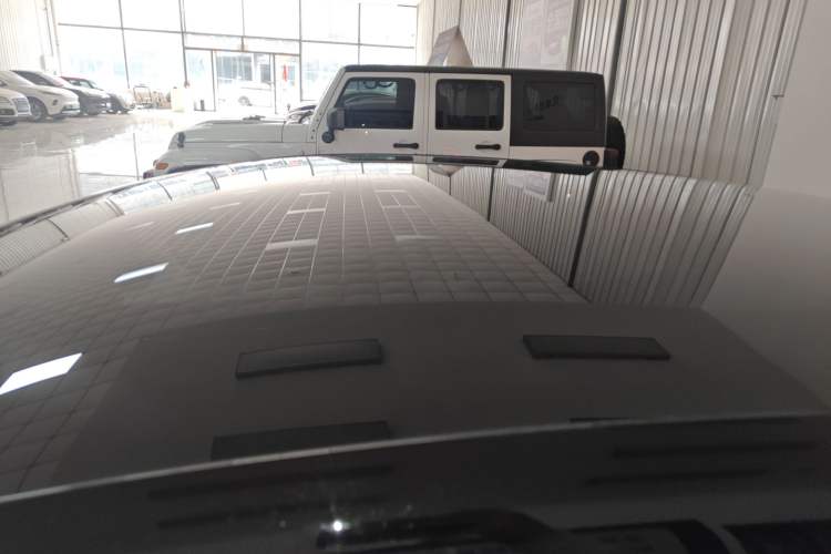 Used Volvo EX30 2025 Rear-Drive Long-Range Plus Model