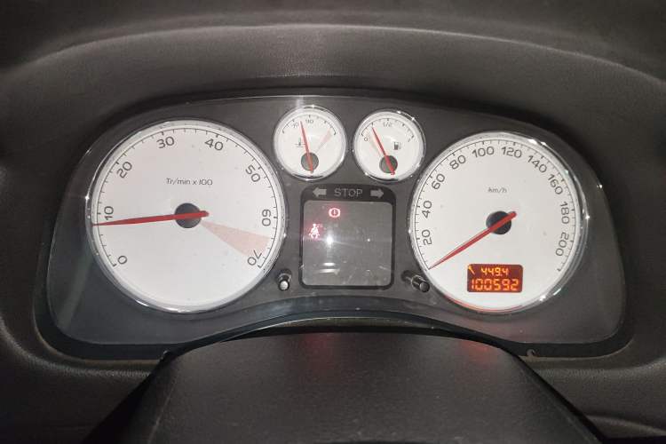 Used Peugeot 307 2012 Hatchback 1.6L Manual Comfort Edition
