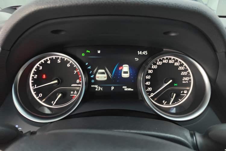 Used Toyota Camry 2023 2.0G Luxury Edition
