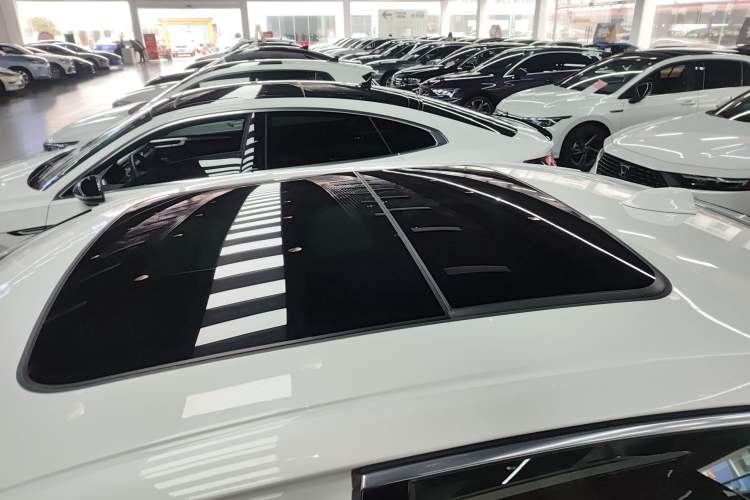 Used Volvo S90 2025 B5 Zhiyi Luxury Edition