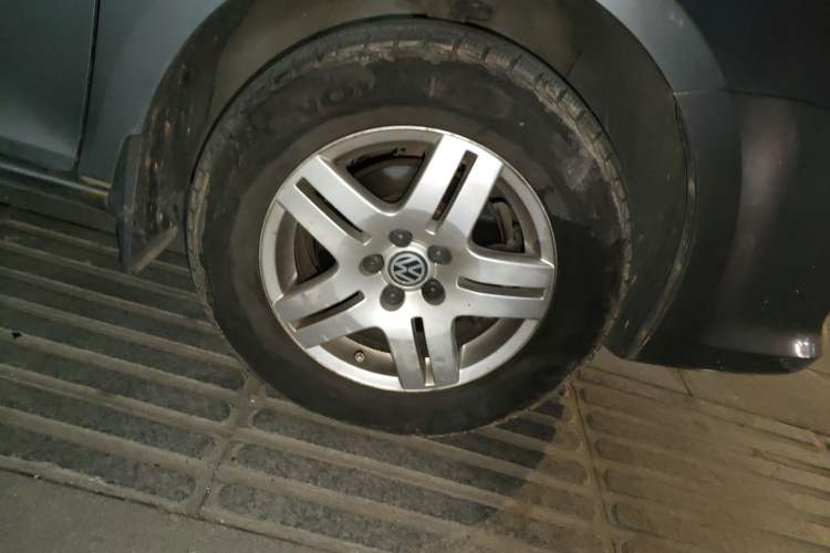 Used Volkswagen Bora 2011 1.6L Manual Fashion Edition
