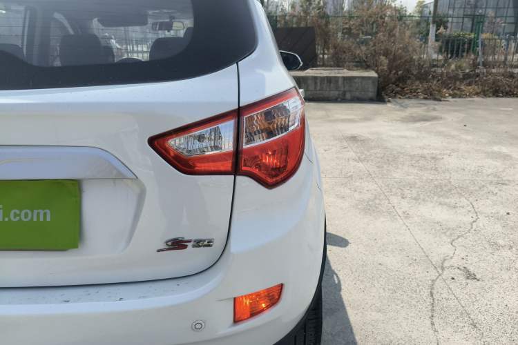 Used Changan CS35 2016 1.6L Manual Luxury Model China IV Standard