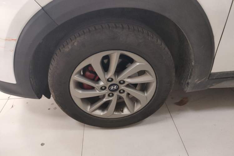 Used Hyundai Tucson 2018 1.6T Dual-Clutch Two-Wheel Drive 15th Anniversary Special Edition
