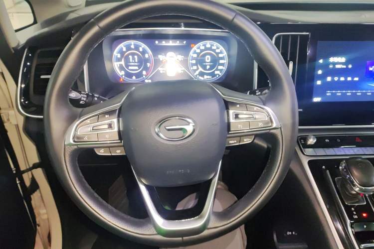 Used GAC Trumpchi M8 2021 Lingxiu Series 390T Deluxe Edition Steering Wheel