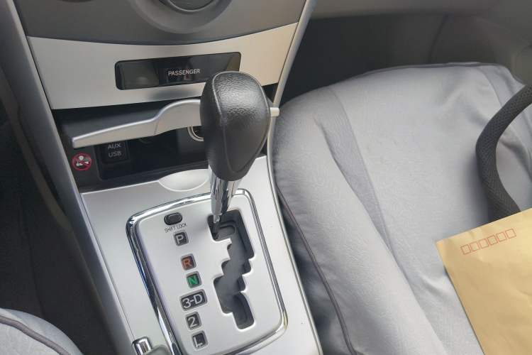 Used Toyota Corolla 2011 1.6L Automatic GL Gear Lever
